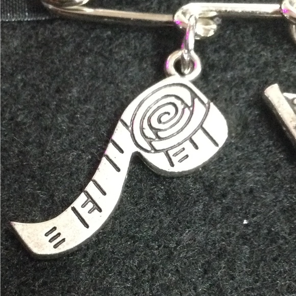 Seamstress Sewing Charm Brooch - Picture 8 of 10